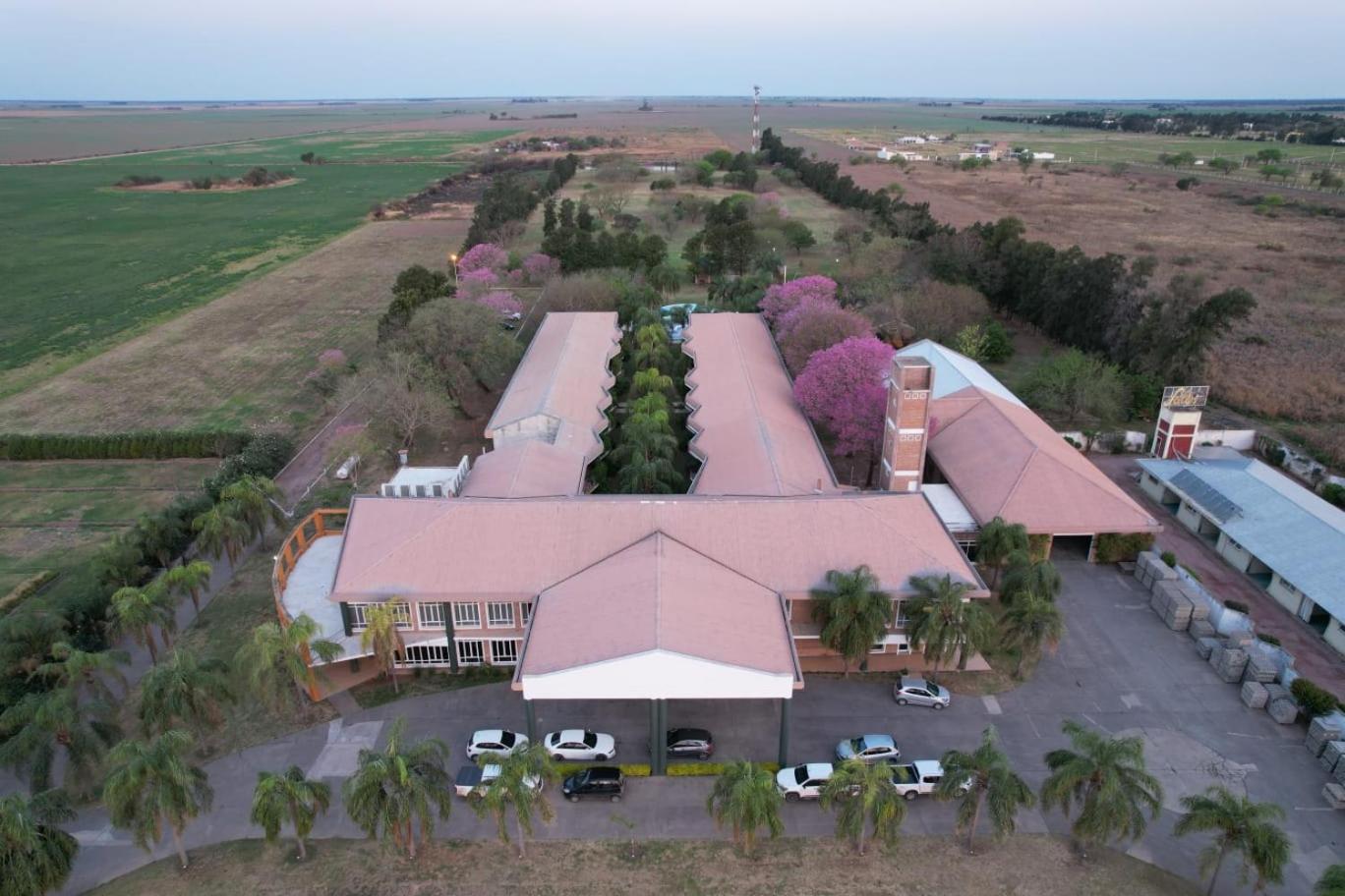 Catange Hotel Charata Exterior photo
