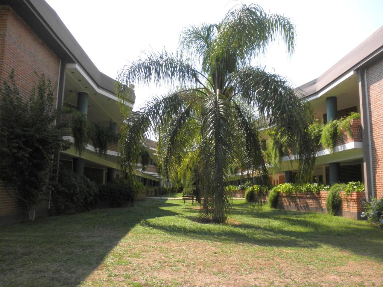 Catange Hotel Charata Exterior photo