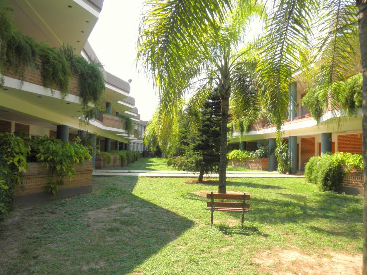 Catange Hotel Charata Exterior photo
